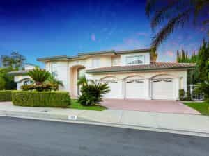 Front Exterior Daylight