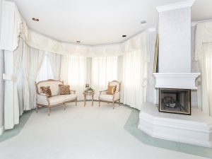Master Suite-Sitting Area