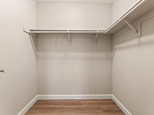 Master Suite – walk in closet