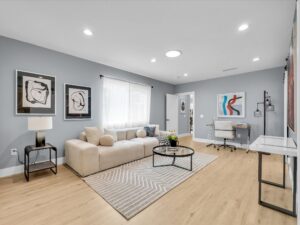 Grand Master Suite – Living Room