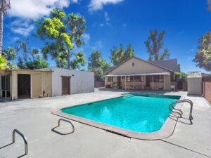 Backyard View-pool