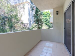 Balcony1_