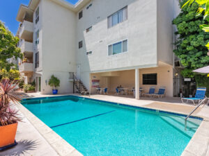 Community Amenities-Pool