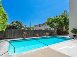 Community Amenities-Pool