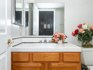 Ground Floor Bedroom Ensuite Bathroom2